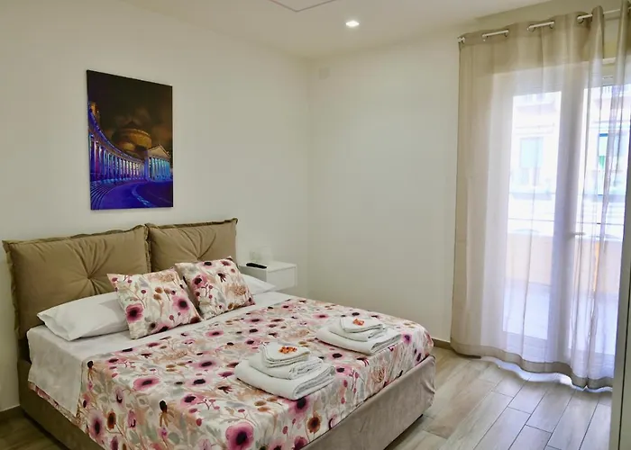 Naples Home 11